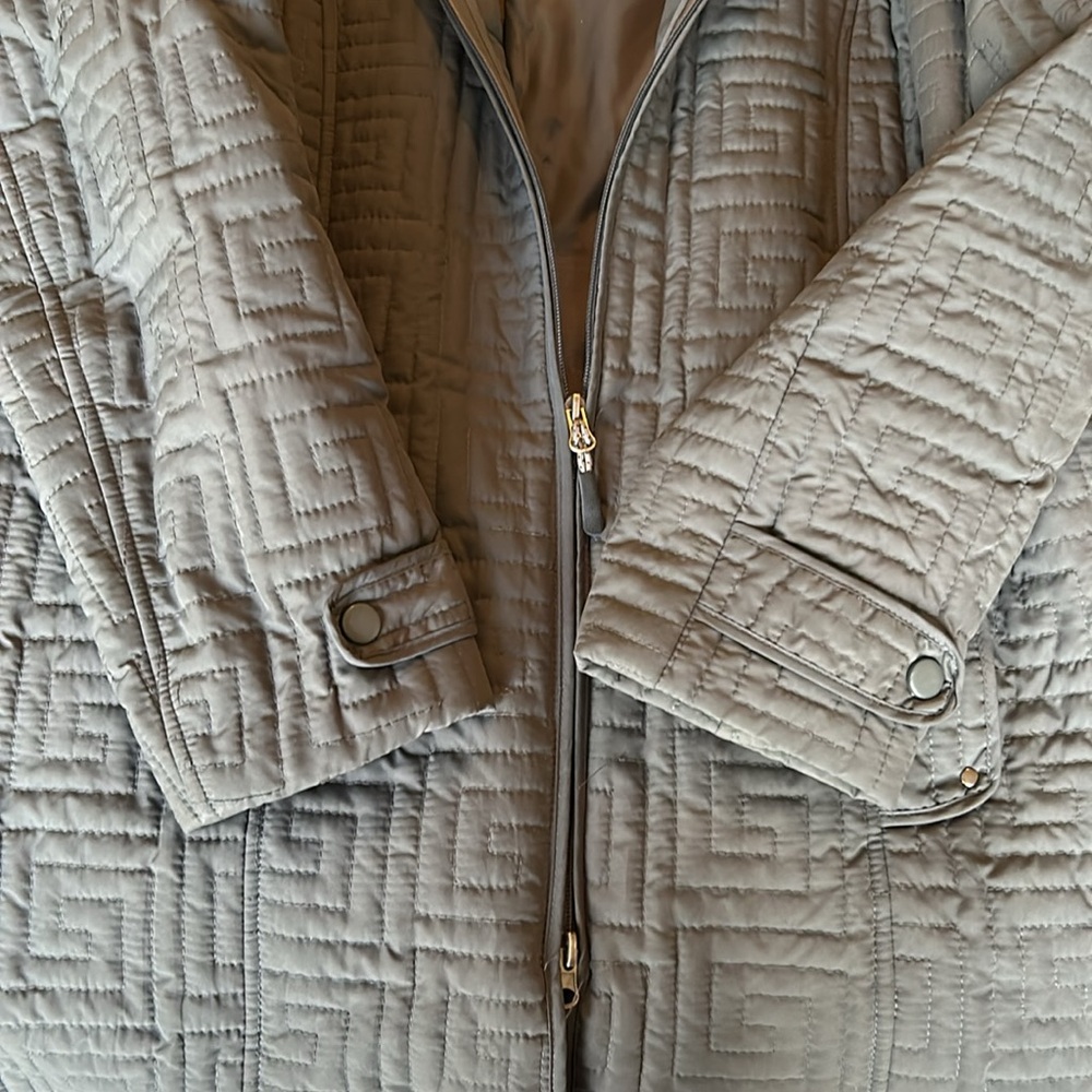 Jacket - Picture 9 of 12